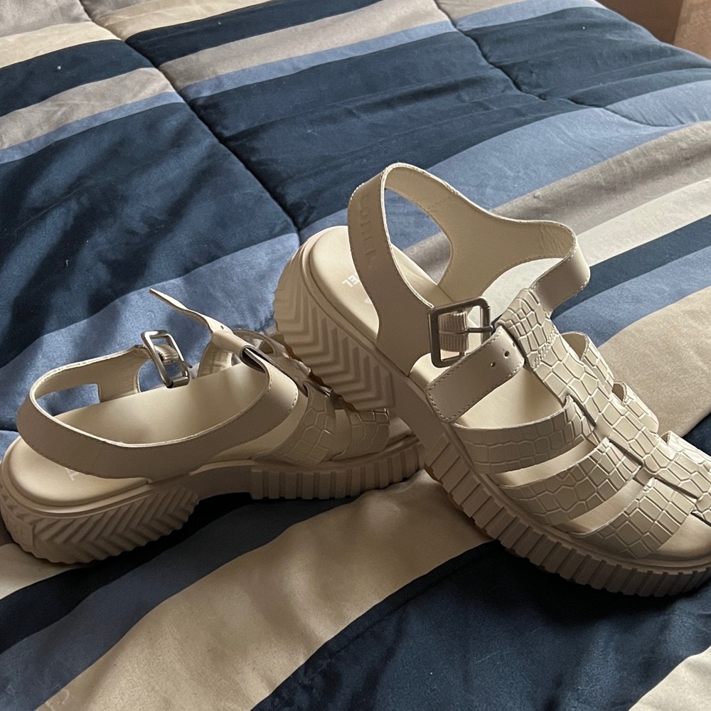 Sorel Cream Textured Sandals